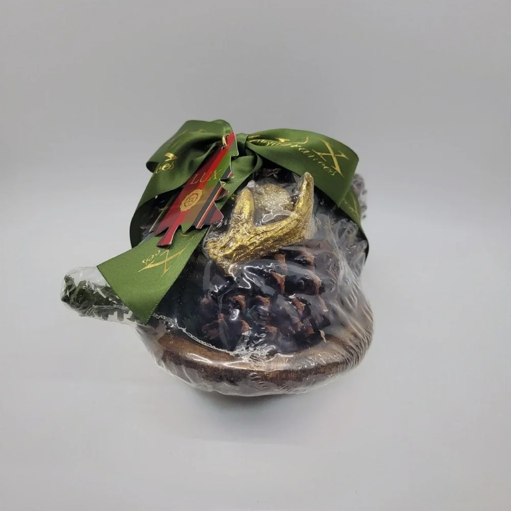 LUX Fragrances Holiday Potpourri in Wooden Dough Bowl Gold Pinecone Decor NEW